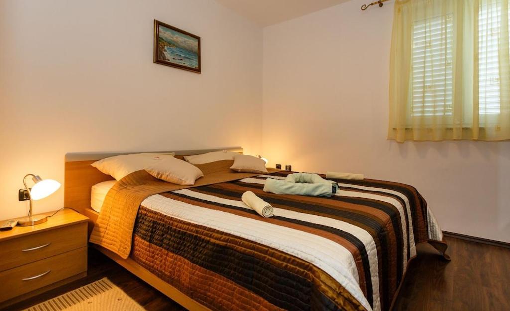 Premium Apartment Near Center And Beach With Parking Krk Town Dış mekan fotoğraf